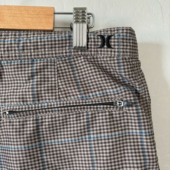 Hurley Men’s size 30 board shorts in check print plaid brown - Picture 4 of 6